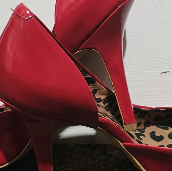 Jessica Simpson Sexy Red Heels - Picture 10 of 10